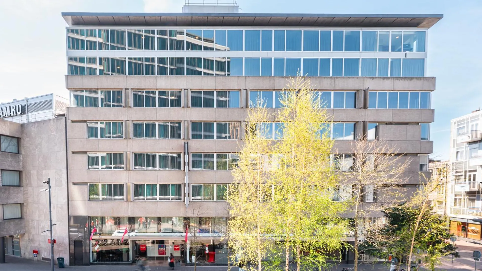 Leonardo Hotel Eindhoven City Center Former Crown Hotel 4*,  Hollanda