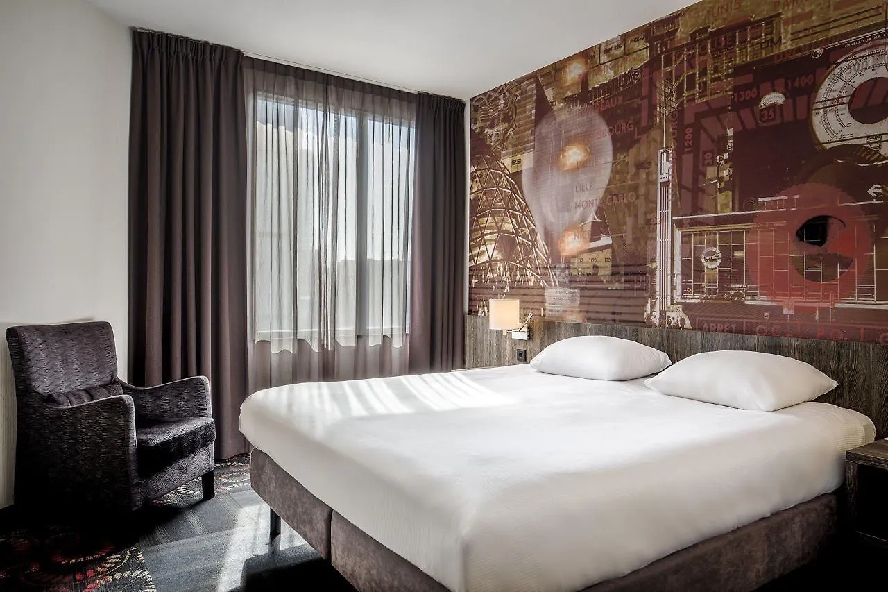 Leonardo Hotel Eindhoven City Center Former Crown Hotel 4*,  Pays-Bas