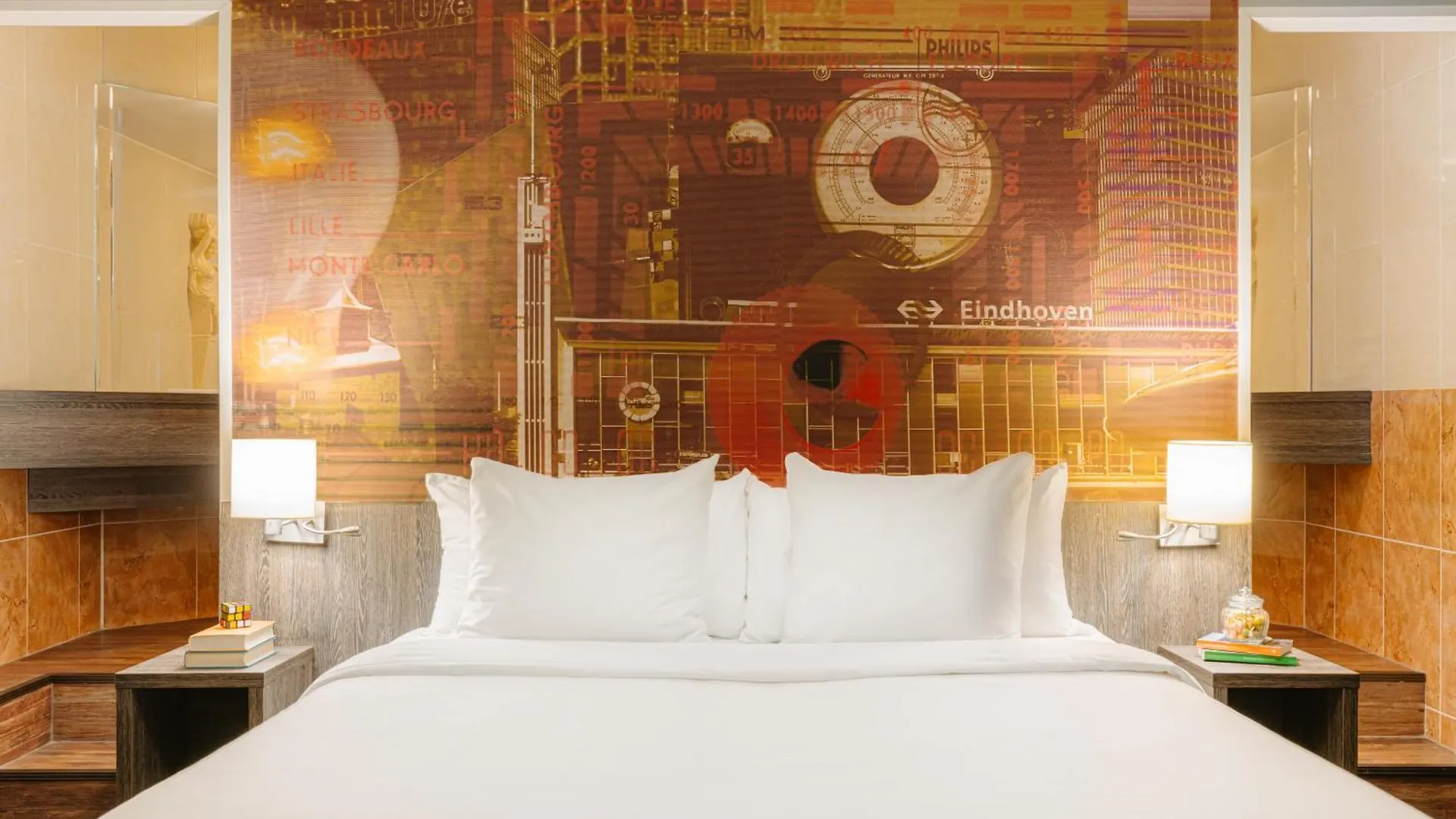 ****  Leonardo Hotel Eindhoven City Center Former Crown Hotel Pays-Bas