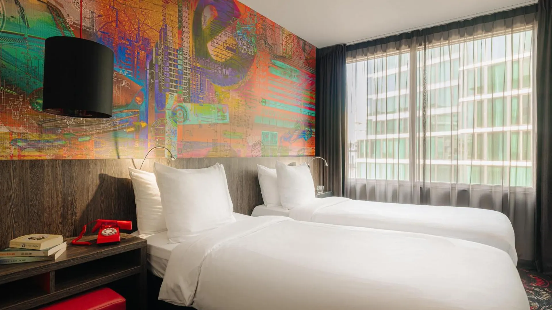 ****  Leonardo Hotel Eindhoven City Center Former Crown Hotel Нидерланды